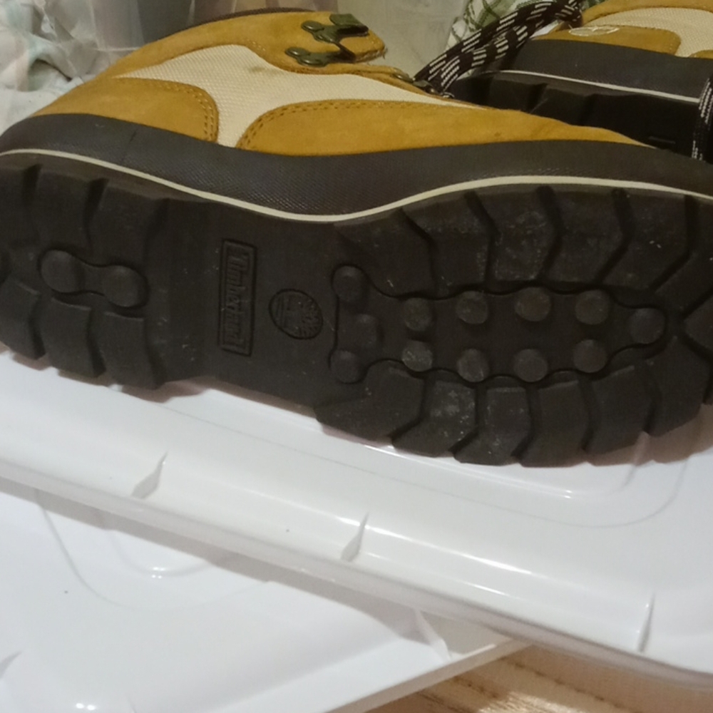 Boots - Picture 4 of 4